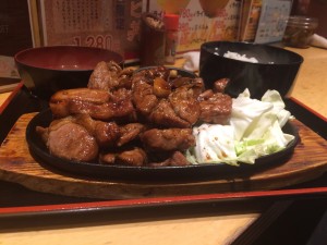 神戸「脂屋肉八」ブーテキ定食 (スーパーヘビー級)